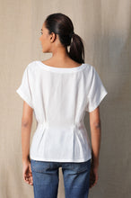 Load image into Gallery viewer, White waist pleat top