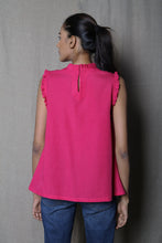 Load image into Gallery viewer, Sleeveless pink top