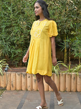 Load image into Gallery viewer, Iris dress