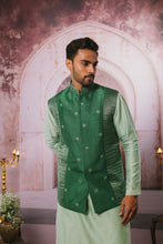 Load image into Gallery viewer, Tarz Jacket