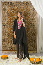 Load image into Gallery viewer, Nazar kaftaan