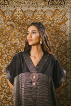Load image into Gallery viewer, Noori kaftaan