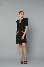 Load image into Gallery viewer, Black shift dress
