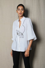 Load image into Gallery viewer, White one line flower shirt
