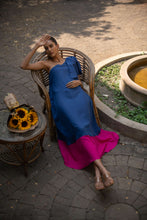 Load image into Gallery viewer, La Bella
