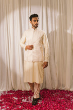 Load image into Gallery viewer, Tabir Jacket
