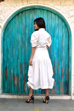 Load image into Gallery viewer, White Shirt with pleated sleeves
